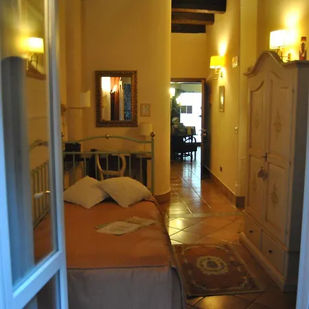 Alojamento de Acomodação e Pequeno-almoço Antico R&b Cesena