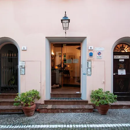 Bed and Breakfast Antico R&b Τσεζένα